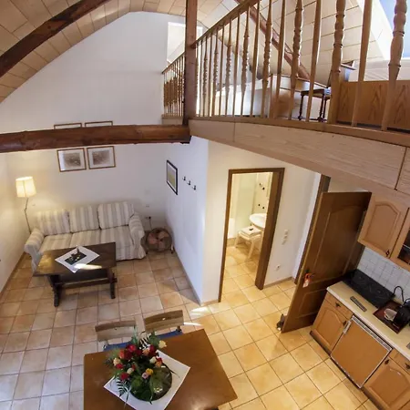 Goeddertzhof 3*